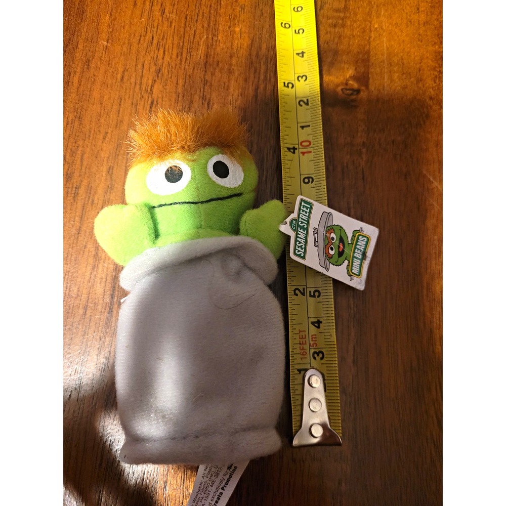 Vintage 90s Sesame Street Kellogg's Oscar the Grouch Mini Plush With Tag